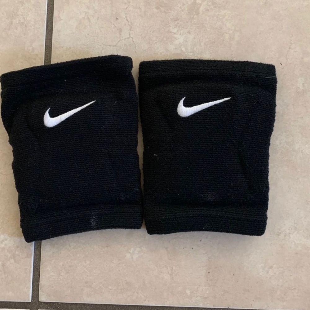 Nike Volleyball Knee Pads